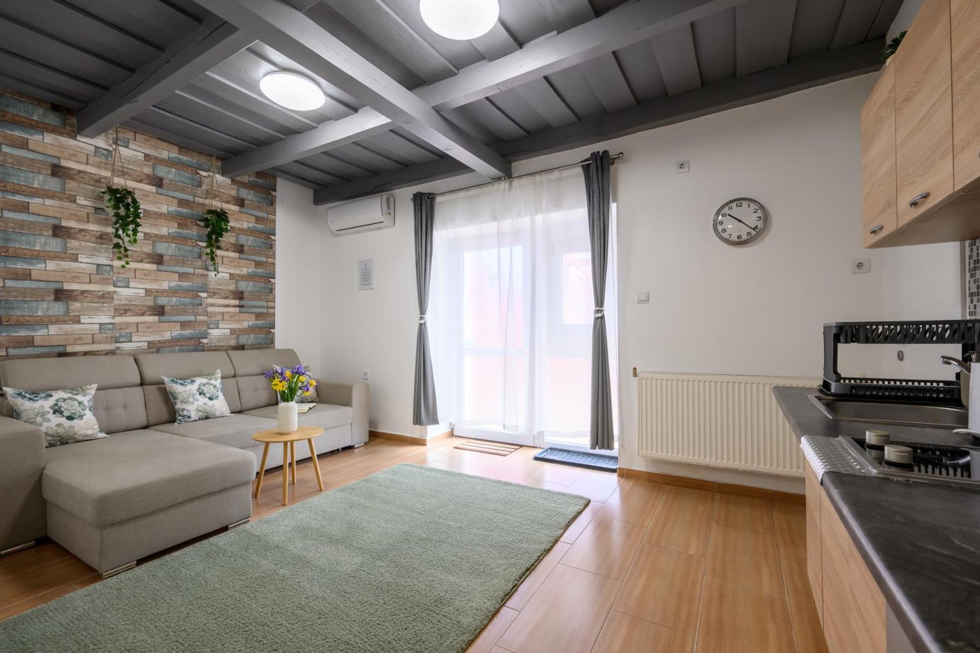Koevirozsa Pihenohaz Otel Demjén Dış mekan fotoğraf